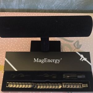MagEnergy Copper Bracelet, Adjustible With Sizing Tool NIB